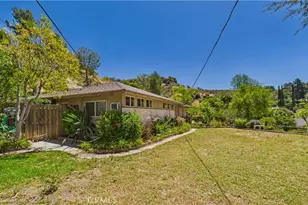 11246 Denivelle Pl, Tujunga, CA 91042 - Photo 9