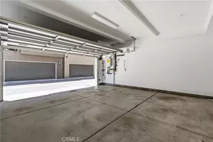 13107 W Lumina Way, Los Angeles, CA 91401 - Photo 35