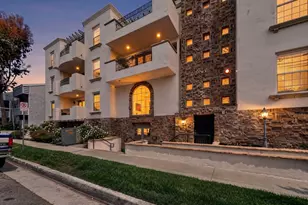 12407 Moorpark St, Studio City, CA 91604 - Photo 1