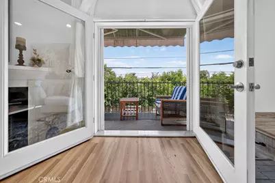 12407 Moorpark Street #104, Studio City, CA 91604 - Photo 19