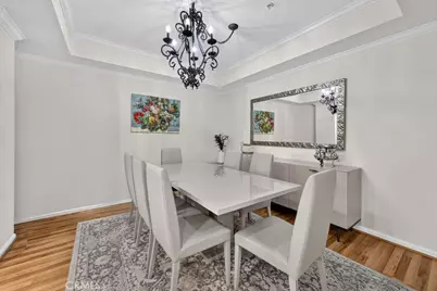12407 Moorpark Street #104, Studio City, CA 91604 - Photo 17