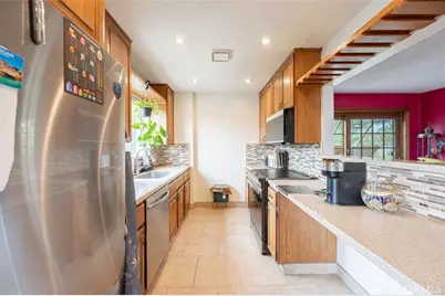 2260 N Cahuenga ##507, Los Angeles, CA 90068 - Photo 3