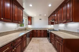 5525 Costello Ave, Los Angeles, CA 91401 - Photo 11
