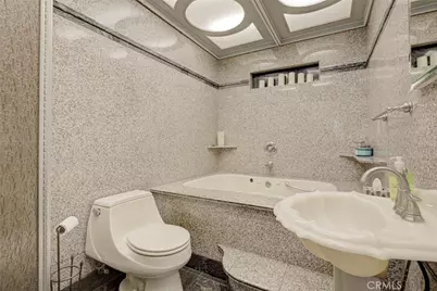 11943 Strathern Street, North Hollywood, CA 91605 - Photo 29