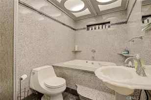 11943 Strathern St, North Hollywood, CA 91605 - Photo 29