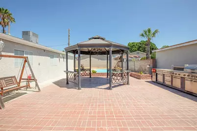 11943 Strathern Street, North Hollywood, CA 91605 - Photo 35