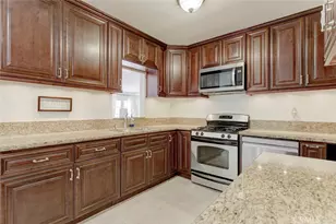 11943 Strathern St, North Hollywood, CA 91605 - Photo 17