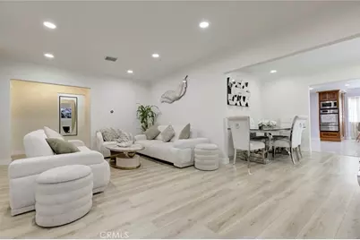 15556 Valerio, Van Nuys, CA 91406 - Photo 13