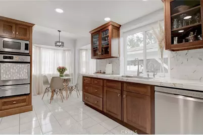 15556 Valerio, Van Nuys, CA 91406 - Photo 17