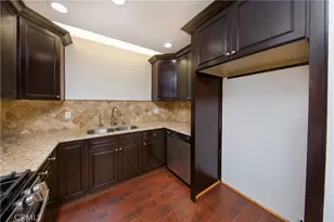 11834 Gilmore, North Hollywood, CA 91606 - Photo 5