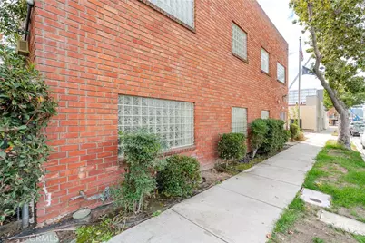 700 W Wilson Avenue, Glendale, CA 91203 - Photo 5