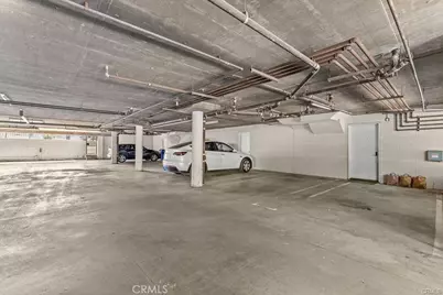 13819 Burbank Boulevard #7, Van Nuys, CA 91401 - Photo 25