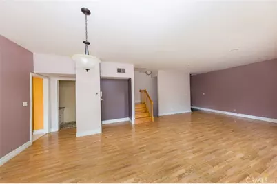 13819 Burbank Boulevard #7, Van Nuys, CA 91401 - Photo 5