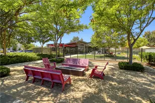 27624 Camellia Dr, Saugus, CA 91350 - Photo 47