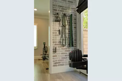 27624 Camellia Drive, Saugus, CA 91350 - Photo 15