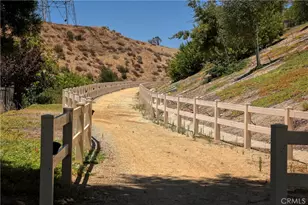 27624 Camellia Dr, Saugus, CA 91350 - Photo 53