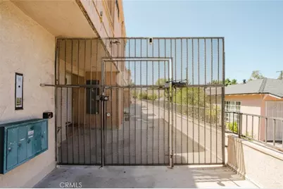 608 Hawthorne Street #C, Glendale, CA 91204 - Photo 15