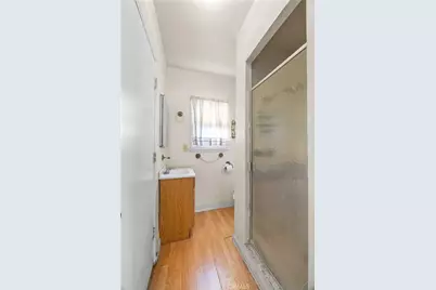 1207 Graynold, Glendale, CA 91202 - Photo 43