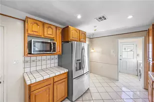 1207 Graynold, Glendale, CA 91202 - Photo 13