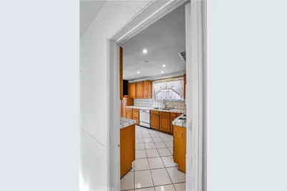 1207 Graynold, Glendale, CA 91202 - Photo 15