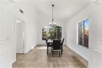 40059 Lloyds Court, Palmdale, CA 93551 - Photo 11