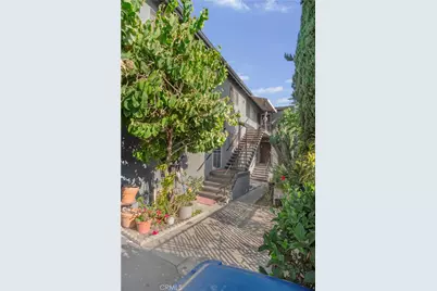 5620 Stratford, Los Angeles, CA 90042 - Photo 1