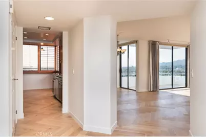 345 Pioneer Drive #905, Glendale, CA 91203 - Photo 5