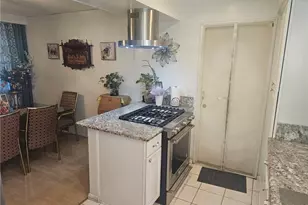 10883 Vinedale, Los Angeles, CA 91352 - Photo 13