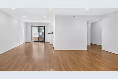 722 E Orange Grove Avenue #D, Burbank, CA 91501 - Photo 9
