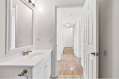 722 E Orange Grove Avenue #D, Burbank, CA 91501 - Photo 29