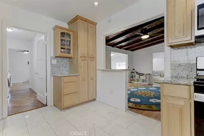 6331 Murietta Avenue, Van Nuys, CA 91401 - Photo 15