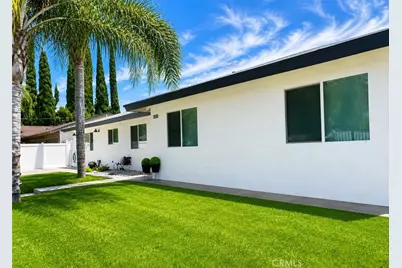 7810 Vanalden, Reseda, CA 91335 - Photo 3