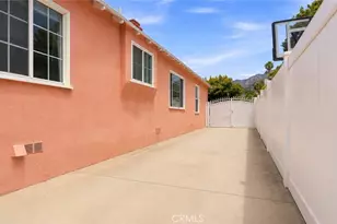 540 Clement Dr, Glendale, CA 91202 - Photo 27