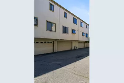 14715 Saticoy Street #14, Van Nuys, CA 91405 - Photo 29