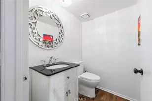 14715 Saticoy St, Van Nuys, CA 91405 - Photo 15