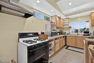 787 Terrace 49, Los Angeles, CA 90042 - Photo 11