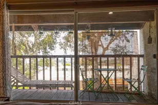 7759 Via Capri, Burbank, CA 91504 - Photo 25