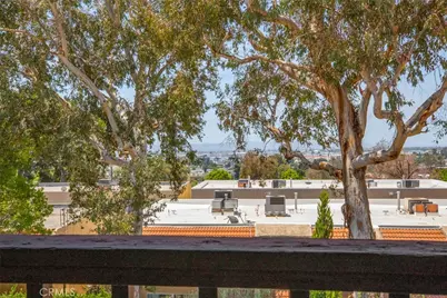 7759 Via Capri, Burbank, CA 91504 - Photo 29