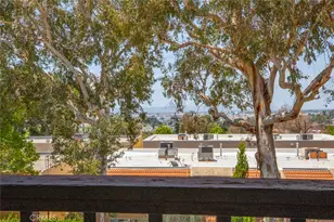 7759 Via Capri, Burbank, CA 91504 - Photo 29