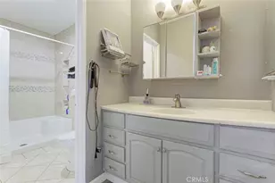 7759 Via Capri, Burbank, CA 91504 - Photo 31