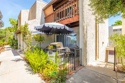 7759 Via Capri, Burbank, CA 91504 - Photo 3