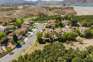 1005 Shoal Creek Ct, Simi Valley, CA 93065 - Photo 43