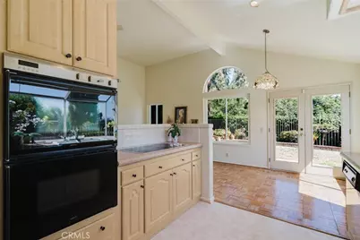 1005 Shoal Creek Court, Simi Valley, CA 93065 - Photo 17
