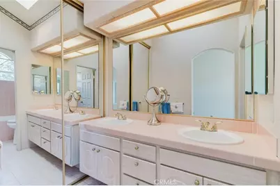 1005 Shoal Creek Court, Simi Valley, CA 93065 - Photo 29