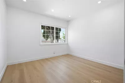 11215 Lull, Los Angeles, CA 91352 - Photo 25