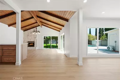 11215 Lull, Los Angeles, CA 91352 - Photo 9