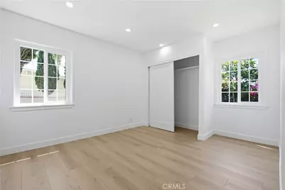 11215 Lull, Los Angeles, CA 91352 - Photo 19