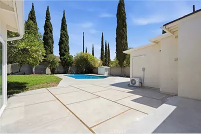 11215 Lull, Los Angeles, CA 91352 - Photo 37