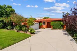 7044 Mammoth Ave, Van Nuys, CA 91405 - Photo 1