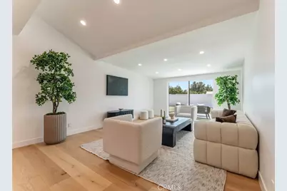 8133 Brimfield Avenue, Panorama City, CA 91402 - Photo 9